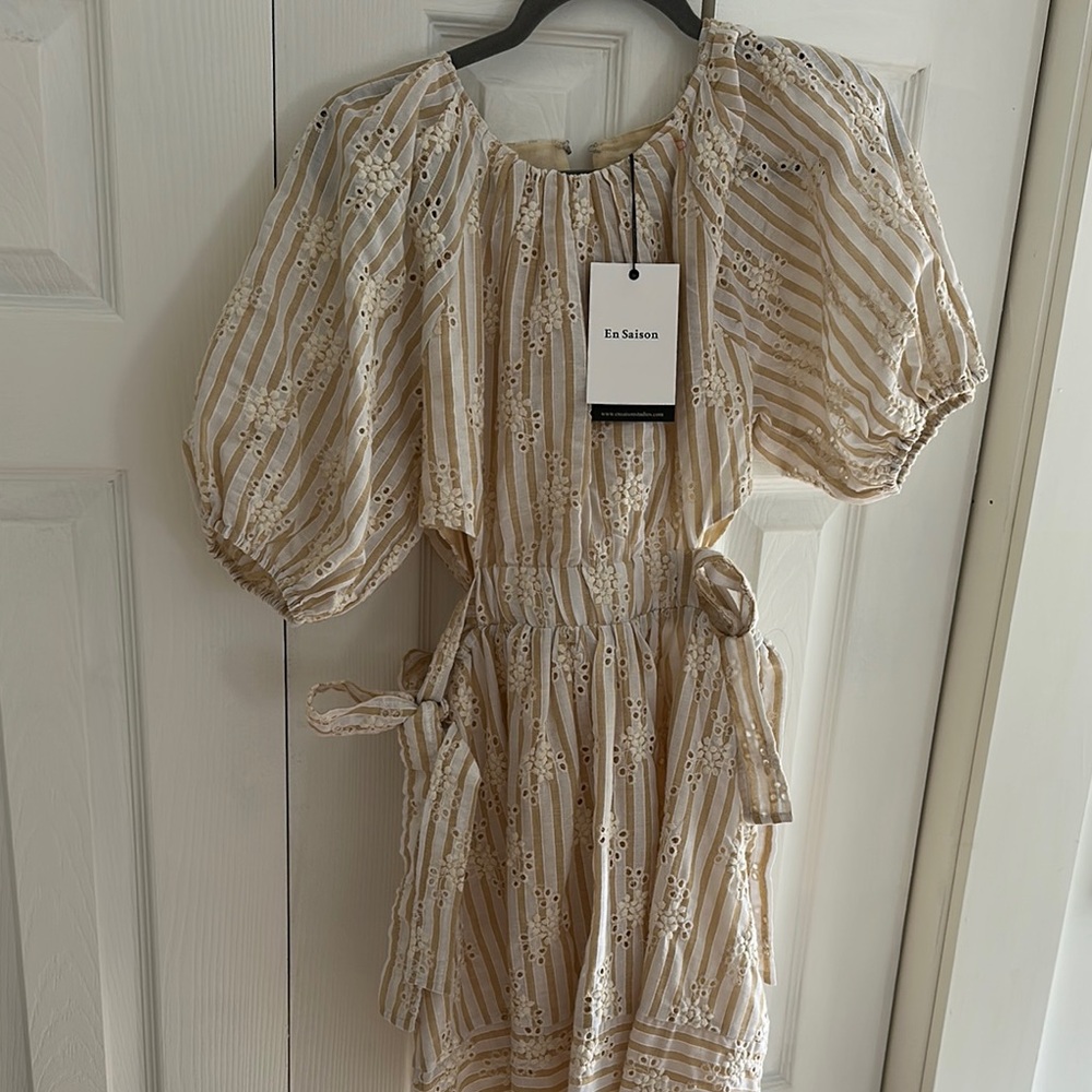 En Saison Cream and White Floral Dress